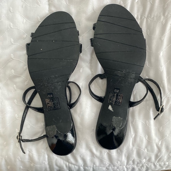 Moda Black Strappy Heels - Picture 6 of 7